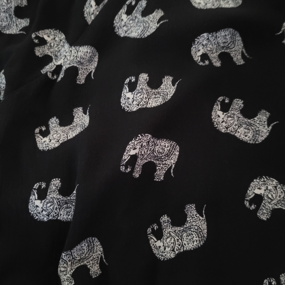 Elephant blouse from Modcloth - Picture 7 of 11